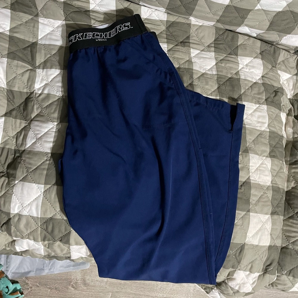 Skechers scrub pants